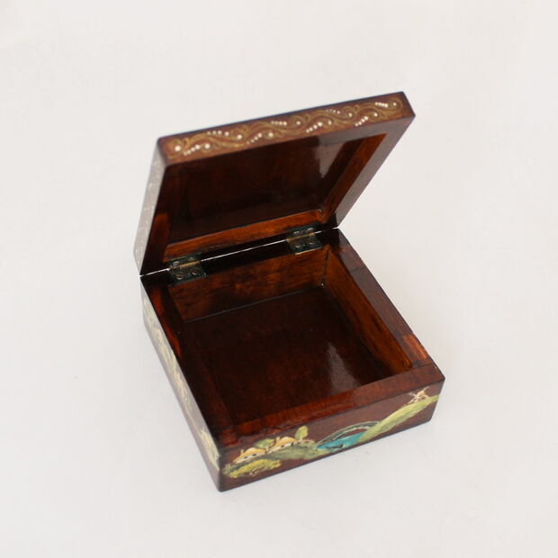 70402-011-2 Decorative Collectible Miniature Painted Lacquer Box Ukrainian Folk Scene 4.5"x4.5"